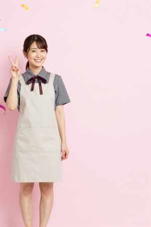 ガールズバー求人: 明るく楽しい職場で