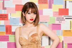 爆乳ドレスのフリー写真素材