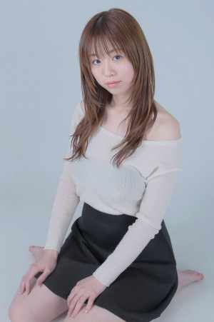 清楚な雰囲気の女性のポートレート写真