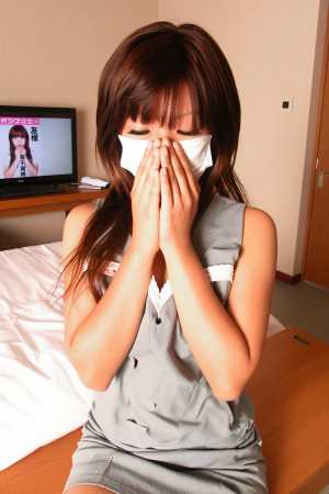 ホテルの白ドレスポートレート