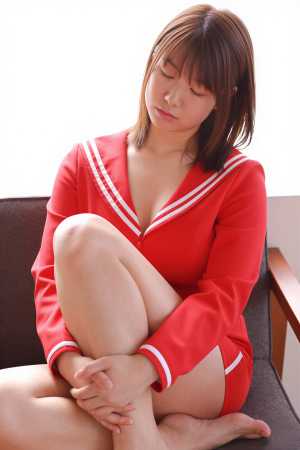 バーで撮影された女性のポートレート