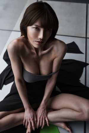 熟女・巨乳女性モデルのフリー素材