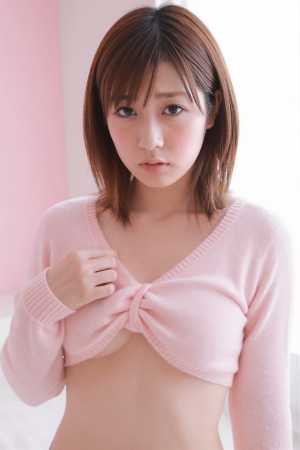 ピンクセーターの美しいポートレート素材