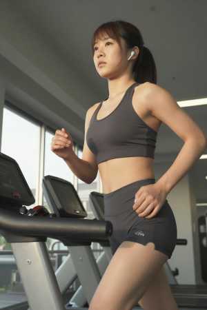 綺麗な女性のフリー写真素材