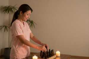 リラクゼーションサロン求人: 香りに包まれて働く