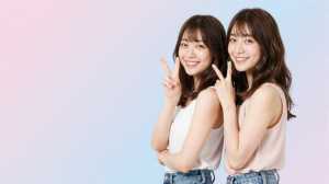 ガールズバー求人！2人の笑顔が輝く