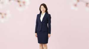 求人：信頼のネイビースーツ