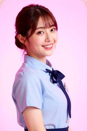 ガールズバー求人: 自撮り風で親しみやすく