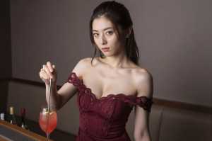 VIPラウンジの艶やかさ