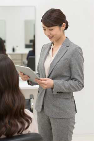 タブレットでヘアスタイル提案