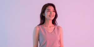 求人バナー素材: きらめく未来と女性