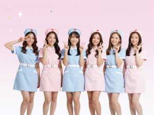 コンカフェ求人：きらめく制服で癒しを提供！