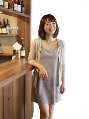 落ち着いたスナック求人風景