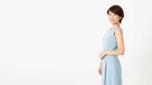 ラウンジ・会員制求人：優雅な立ち姿