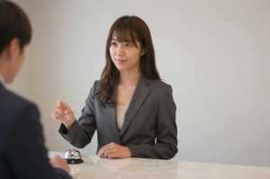 コンシェルジュが相談に応じる