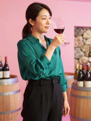 ワインセラーでの優雅なテイスティング素材