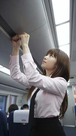 黒のブラウスを着た女性のポートレート