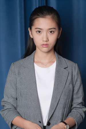 女性モデルのフリー素材