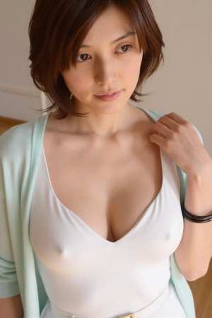 爆乳高画質ポートレート写真