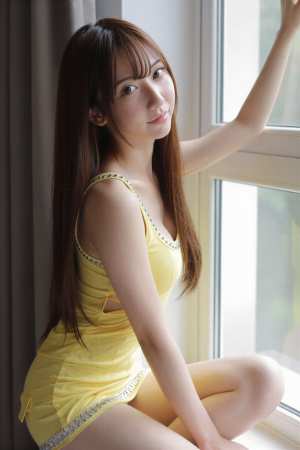 バーで撮影された女性のポートレート