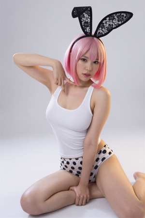 巨乳レースのフリー写真素材