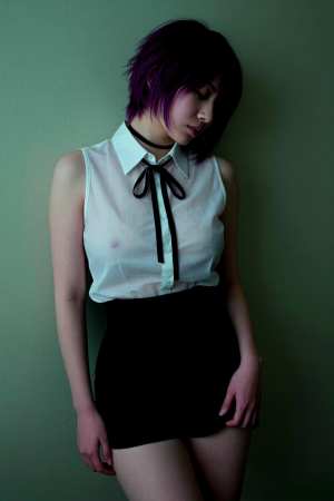 巨乳紫シャツの美しいポートレート素材