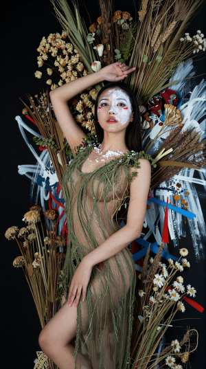 綺麗な女性のフリー写真素材