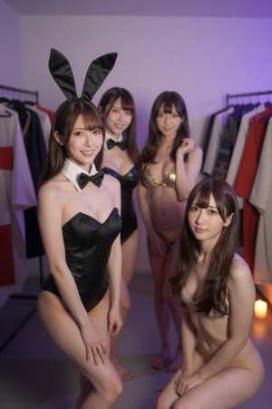 セクキャバ求人・控室の楽しいコスプレ