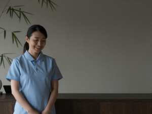 リラクゼーションサロン求人: 上質な受付で輝く