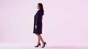 求人: エレガントな後姿