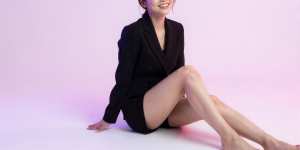 求人: エレガントな黒の