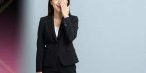 求人：漆黒と黄金が織りなす成功