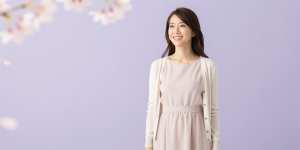 求人：春色の桜ドレス