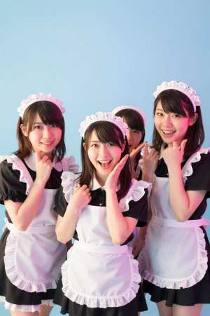 ネオンで輝くメイドカフェ！コンカフェ求人