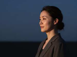 求人バナー素材：青グラデと横顔