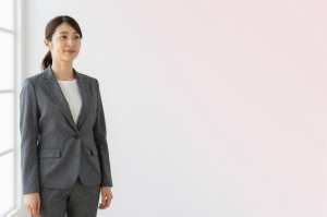 求人バナー素材: ピンクグラデと女性