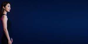 求人バナー素材: 青い空とキャリア