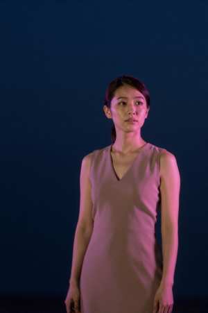 求人バナー素材: 決意を秘めた青