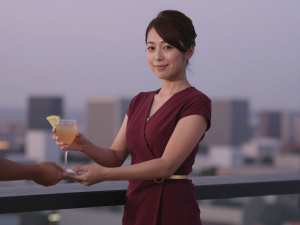 ルーフトップバーでの接客