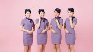 コンカフェ求人：リボンとCA制服で華やかに！