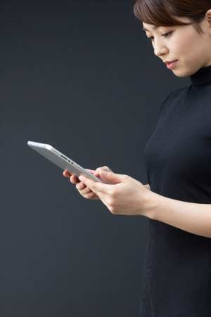 集中するプロフェッショナルの求人バナー素材