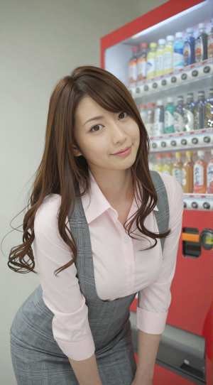 オフィスで見せる笑顔な一瞬