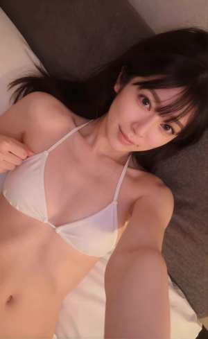 黒のビキニを着た女性のポートレート