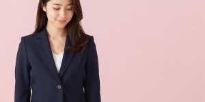 ビジネススーツを着た女性ポートレート