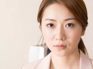 ビジネススーツを着た女性ポートレートの写真素材