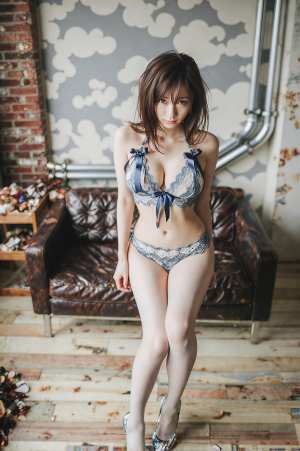 インディアンパティシアのインナーウェアポートレート