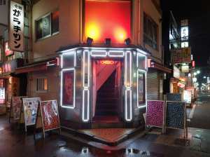 フォトリアリスティックな横からの撮影。