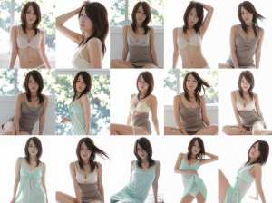 大きな窓と自然光が差し込む明るい部屋で、さまざまな衣装を着た長い茶色の髪の若い女性の...。