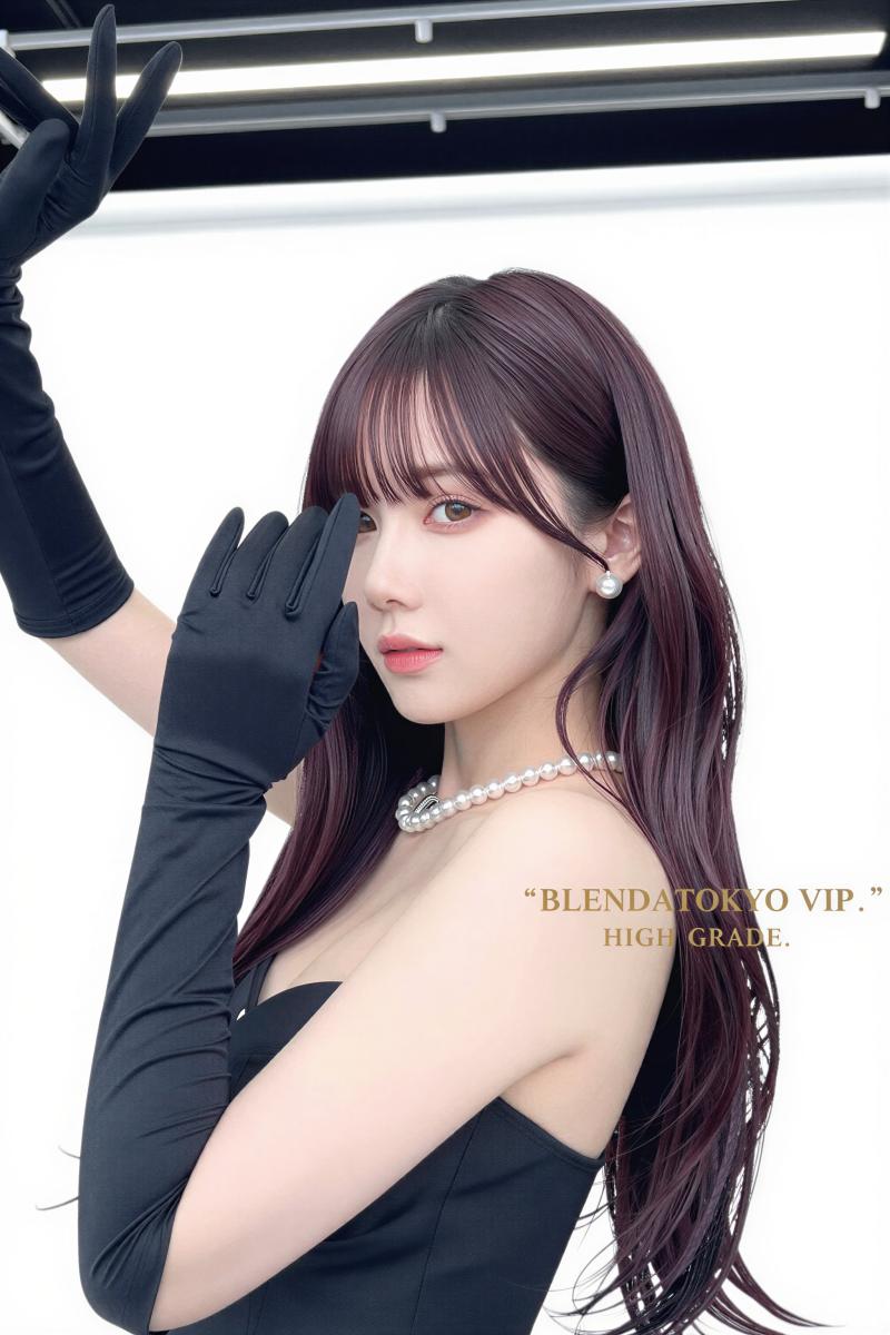 片目隠せばカッコいいし　おしゃれと思っている三十路