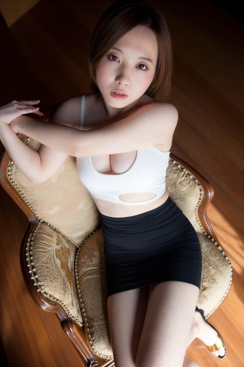 女性モデルのフリー素材